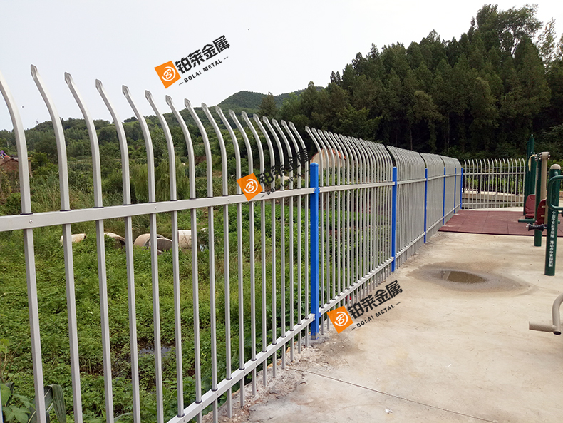 防攀爬鋅鋼護(hù)欄 防攀爬鋅鋼護(hù)欄